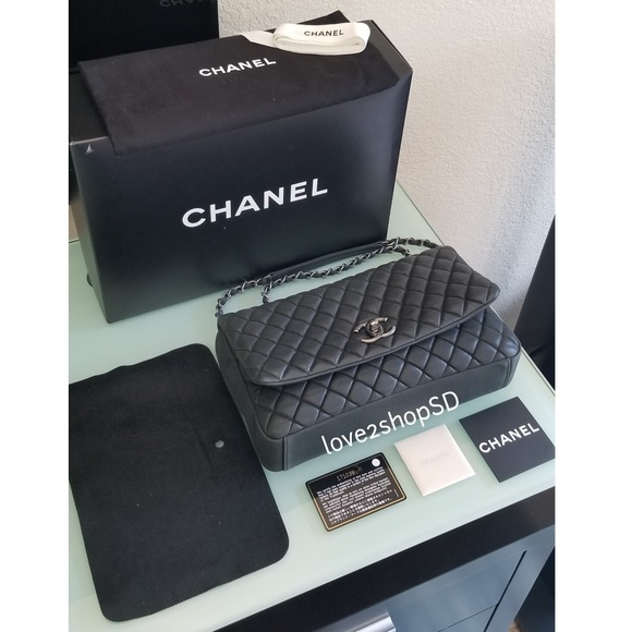 SOLD! NWT Chanel Quilted Large Bubble Flip - Picture 2 of 4